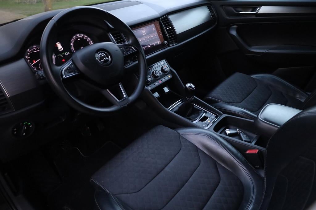 Skoda Kodiaq 1.4 TSI Style 7-Persoons | Stoelverwarming | Na, Voorwielaandrijving, Gebruikt, 4 cilinders, Zwart