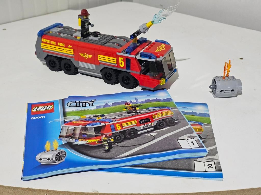 Lego City Airport Brandweerwagen 60061, Ophalen
