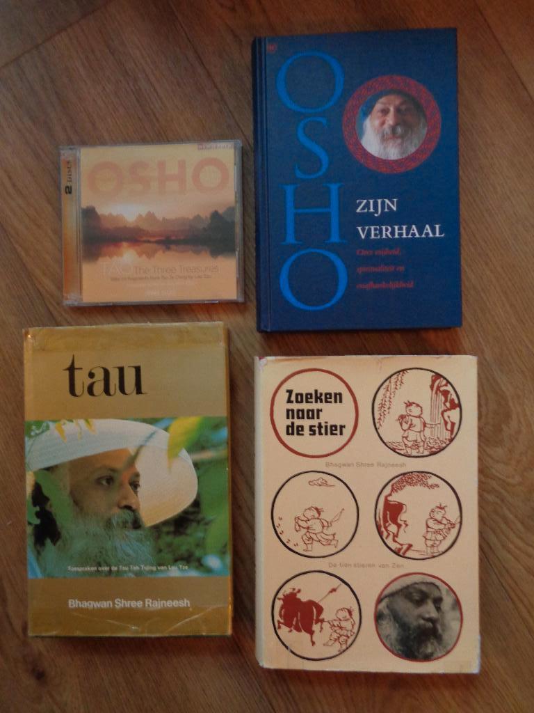 Osho Bhagwan Shree Rajneesh 3x Boek Boeken Audio CDs, Ophalen, Zo goed als nieuw, Spiritualiteit algemeen, Overige typen