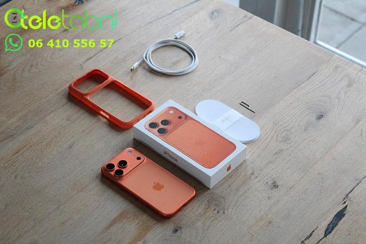 iPhone 17 Pro - 256GB - Oranje | Batterij 100% en 33 cycli, Telecommunicatie, Mobiele telefoons | Apple iPhone, Nieuw, 256 GB