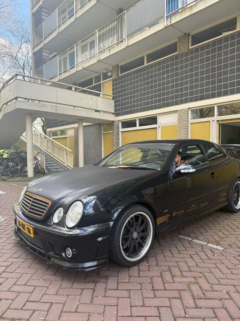 Mercedes-Benz CLK 2.0 Clk200 Kompr Coupe Elegance 2001 Zwart, Auto's, Mercedes-Benz, 1998 cc, Achterwielaandrijving, 4 cilinders