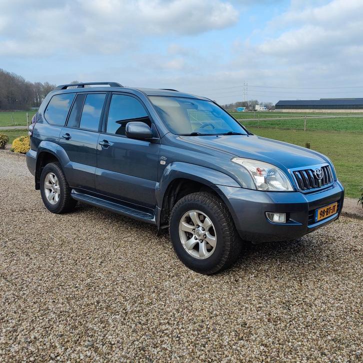 Toyota Land Cruiser 3.0 D-4d 5D VX SRW AUT 2005, Auto's, Bestelauto's, Particulier, 4x4, Airbags, Airconditioning, Alarm, Boordcomputer