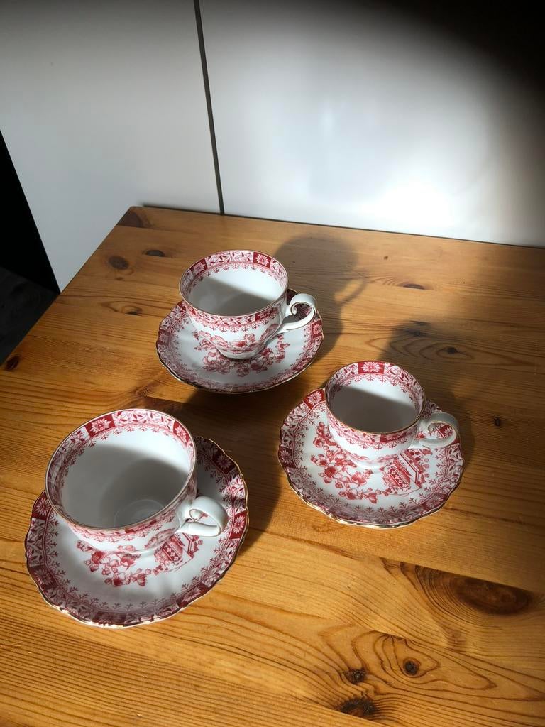 Seltmann Weiden Bavaria kopjes, model Theresia in rood., Antiek en Kunst, Ophalen of Verzenden