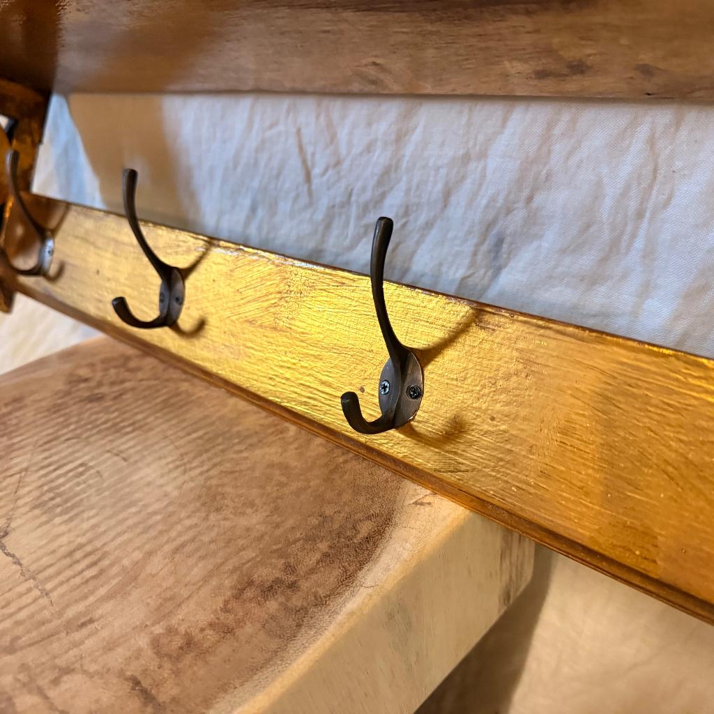 Brocante houten kapstok  - 75 cm – goud - bij TTM Wonen, Huis en Inrichting, Woonaccessoires | Kapstokken, Wandkapstok, TTM Wonen, Meubels – (Perzische) Tapijten en Woonaccessoires