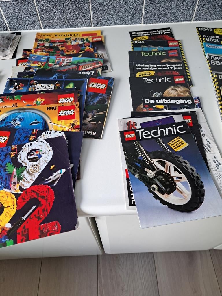 Collectie LEGO folders en catalogi (jaren '90), Ophalen of Verzenden, Gebruikt
