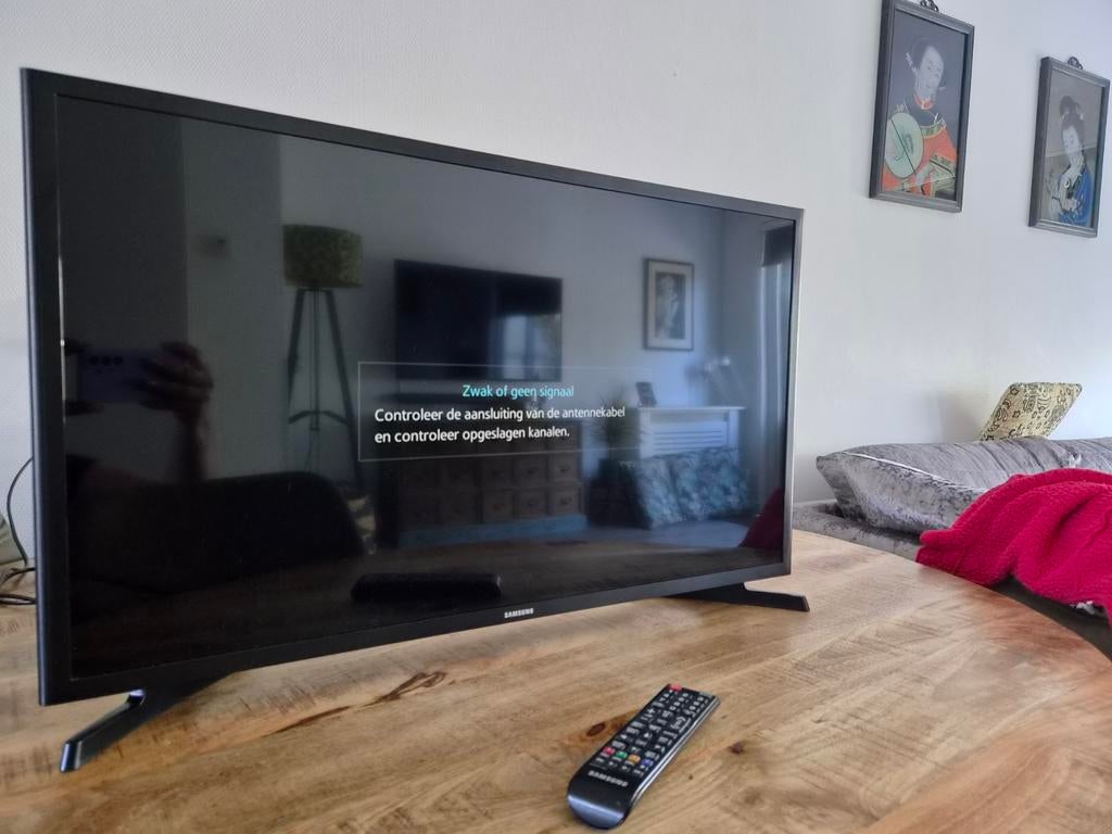 Nette Samsung 32 inch Full HD Smart TV (UE32J5200AW, Audio, Tv en Foto, Televisies, Zo goed als nieuw, 80 tot 100 cm, Samsung