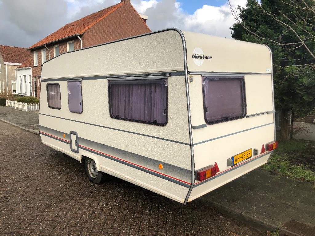 Buerstner caravan, Caravans en Kamperen, Caravans, Vast bed, Kachel, Rondzit, 750 - 1000 kg