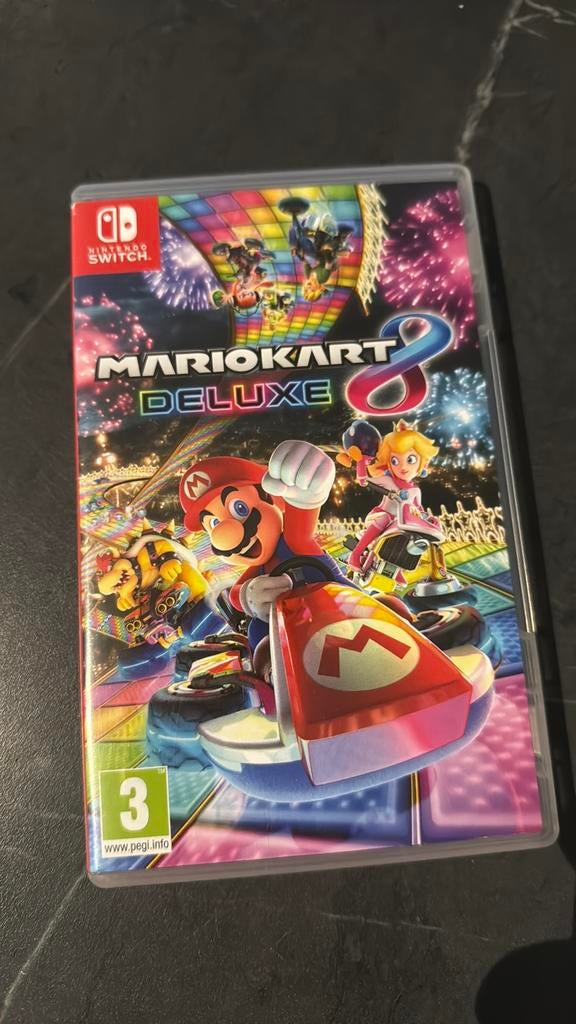 Mario kart 8 Deluxe, Spelcomputers en Games, Games | Nintendo Switch, Racen en Vliegen, Ophalen of Verzenden, Zo goed als nieuw