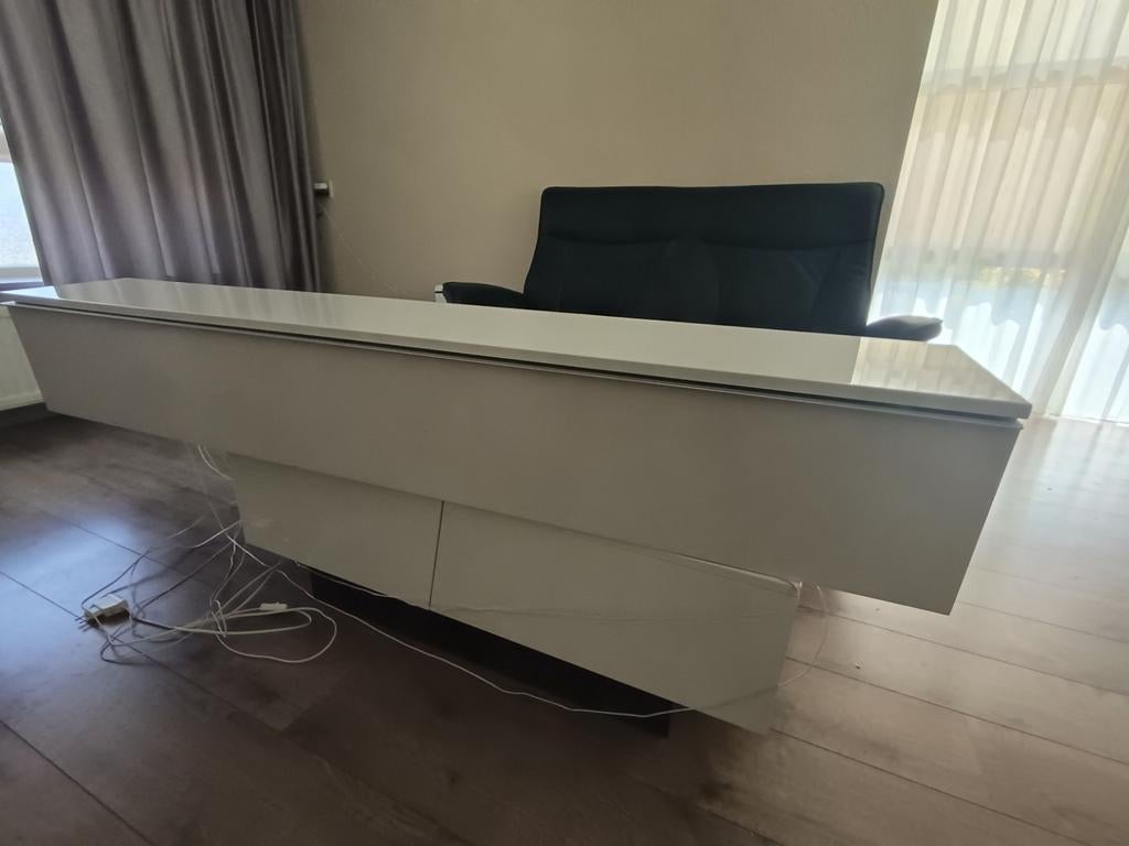 Hoogglans bovenkasten in zeer goede staat, Ophalen, Zo goed als nieuw, Minder dan 150 cm, Minder dan 100 cm