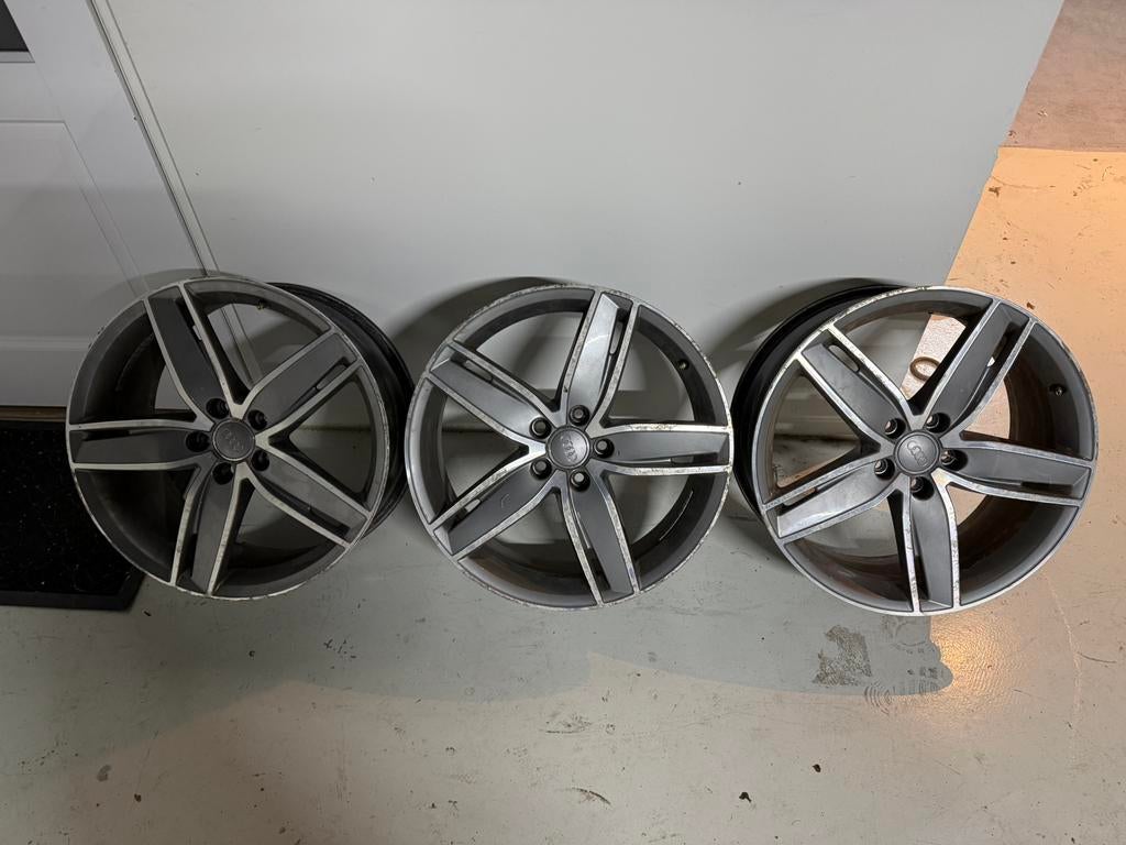 Audi S3 velgen 2 STUKS WING VELGEN 8V0601025as 19INCH, Auto-onderdelen, Banden en Velgen, 19 inch, Gebruikt, Velg(en), Ophalen of Verzenden