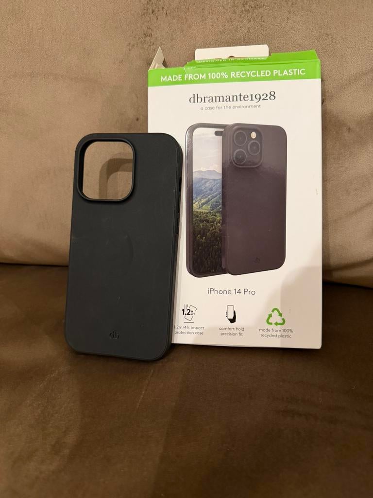 Dbramante1928 Iphone 14 pro zwarte siliconen hoesje, Ophalen of Verzenden, Zo goed als nieuw, IPhone 14 Pro, Hoesje of Tasje