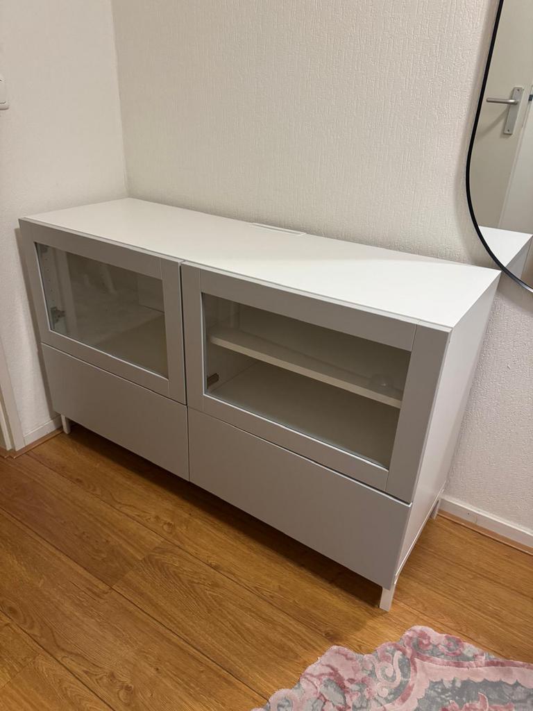 Kast Ikea Besta, Huis en Inrichting, Kasten | Dressoirs, Ophalen, Zo goed als nieuw, 25 tot 50 cm, Glas