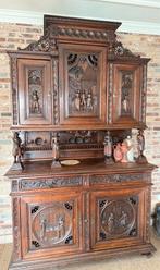 Antieke Eiken Buffetkast met Handgesneden Reliëfs, Antiek en Kunst, Antiek | Meubels | Kasten, Ophalen
