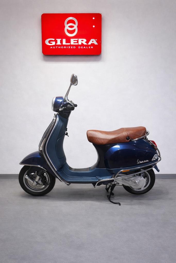 Te koop vespa lx 50cc brom kenteken nieuwstaat, Fietsen en Brommers, Scooters | Vespa, Ophalen of Verzenden, Zo goed als nieuw