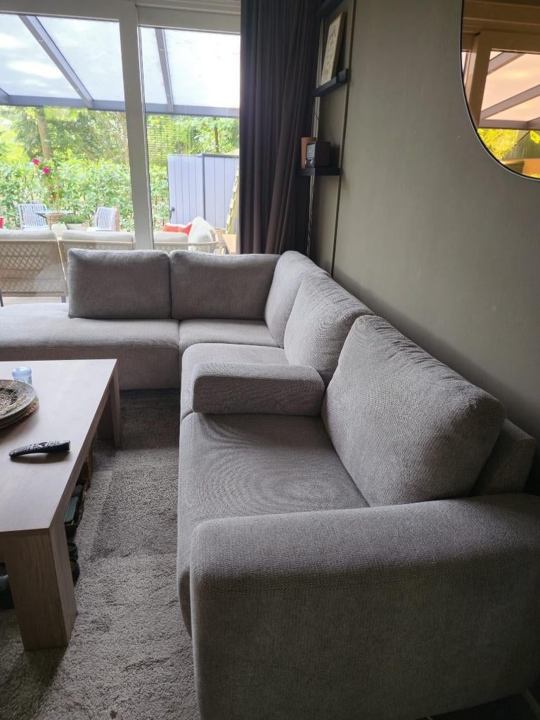 Licht grijze hoekbank van juli 2025, Ophalen, 250 tot 300 cm, Zo goed als nieuw, Vierpersoons of meer