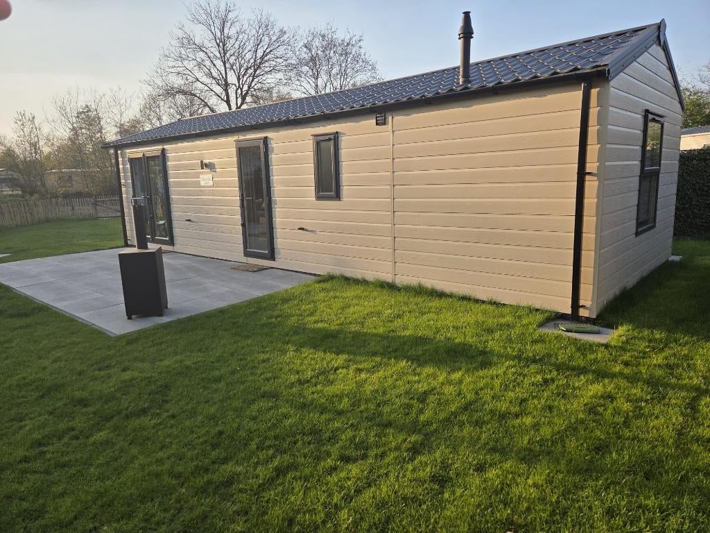 Nieuwe chalet op grote kavel nr. 143, Caravans en Kamperen, Stacaravans, Tot en met 2