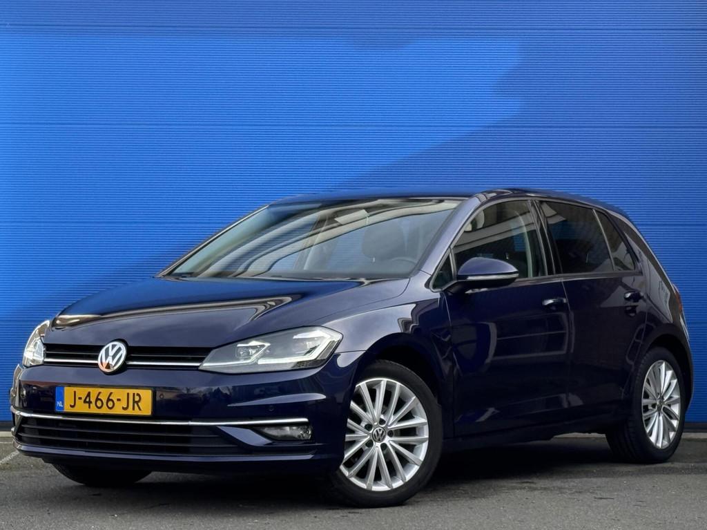 Volkswagen Golf 1.0 TSI Highline | trekhaak | Standkachel |, Gebruikt, Euro 6, 1165 kg, Blauw