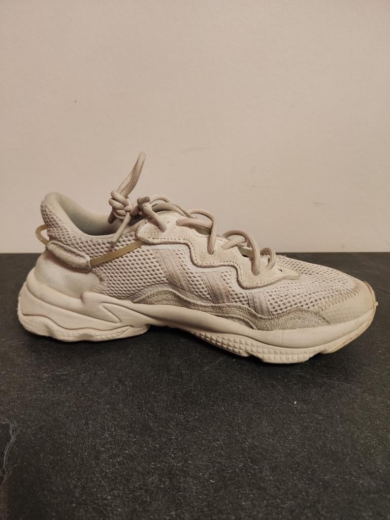 Adidas Ozweego sneakers - Beige, Adidas, Beige, Ophalen of Verzenden, Sneakers of Gympen