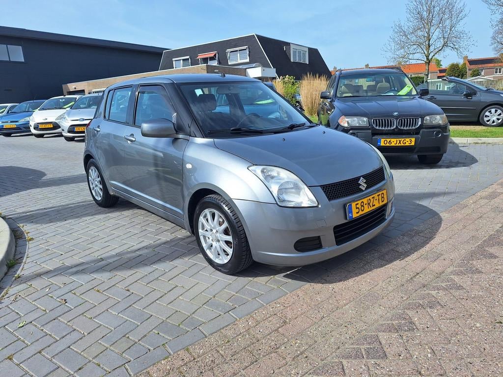 Suzuki Swift 1.3 GLS / Nette auto / APK april 2027, Voorwielaandrijving, 965 kg, 400 kg, Elektrische ramen