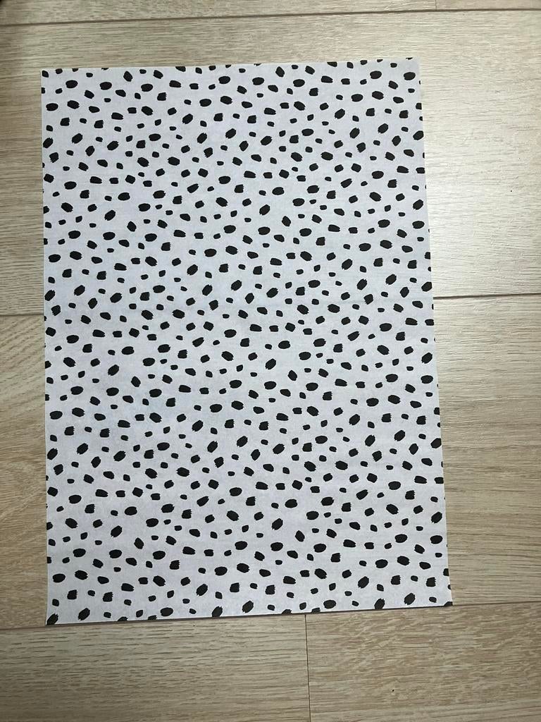 10 vellen vloeipapier zwarte dots, Ophalen of Verzenden, Nieuw