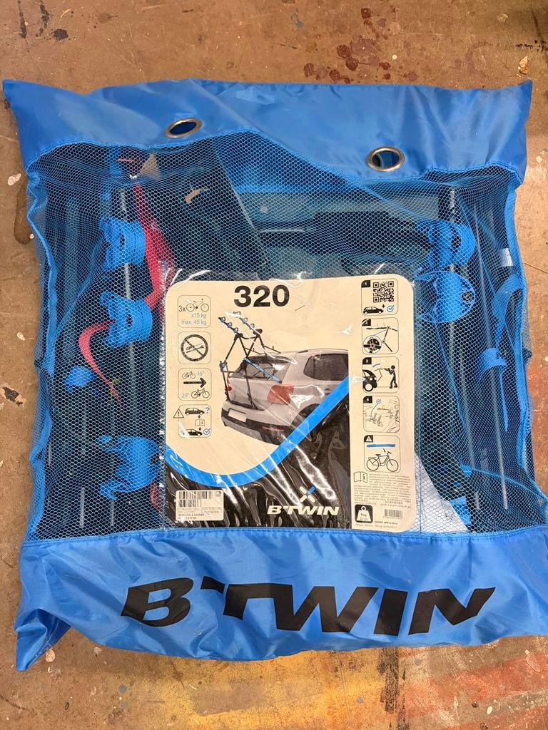B'Twin fietsendrager 320 voor 3 fietsen + Thule adapter, Auto diversen, Fietsendragers, Zo goed als nieuw, Achterklepdrager, 3 fietsen of meer