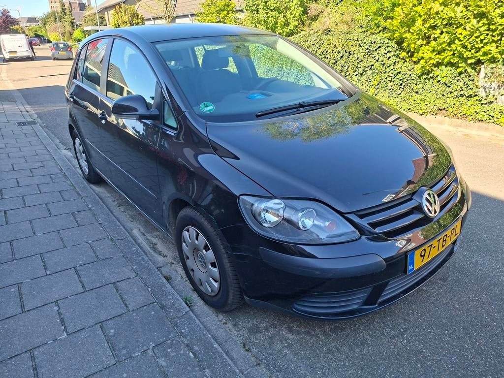 Volkswagen Golf Plus 1.6 FSI 85KW AUT 2006 Zwart, 4 cilinders, Zwart, 1200 kg, Particulier