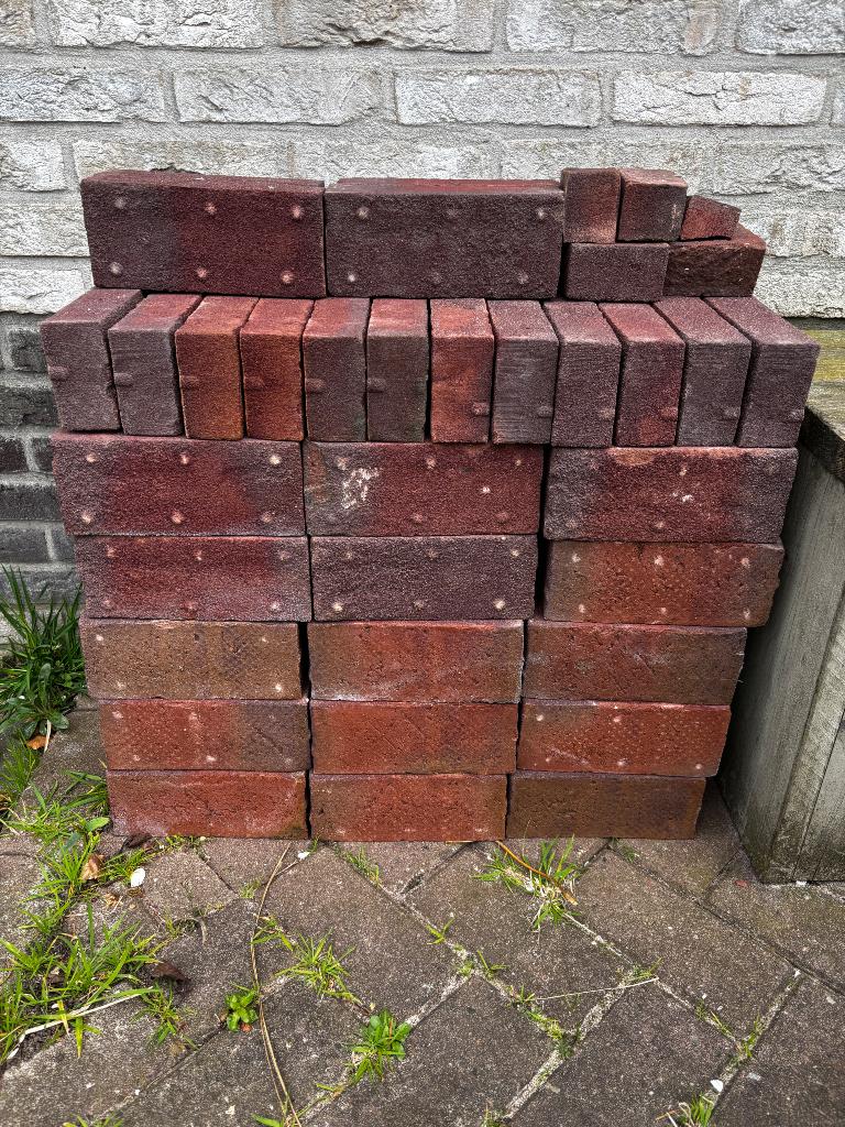 Restpartij rode gebakken klinkers (ca 100), Ophalen, Nieuw, Minder dan 5 m², Klinkers