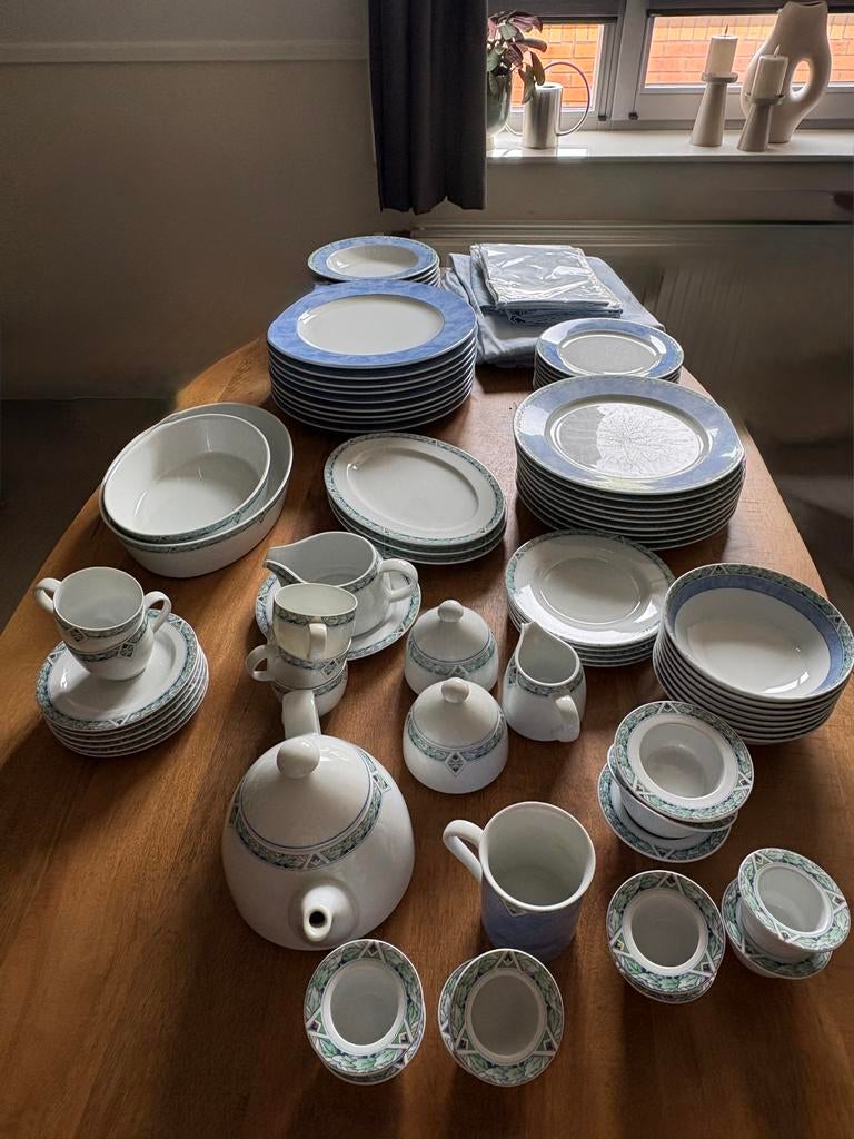 Uitgebreid Arzberg Servies Blauw AH met Damast Tafellakens, Ophalen, Gebruikt, Overige stijlen, Porselein