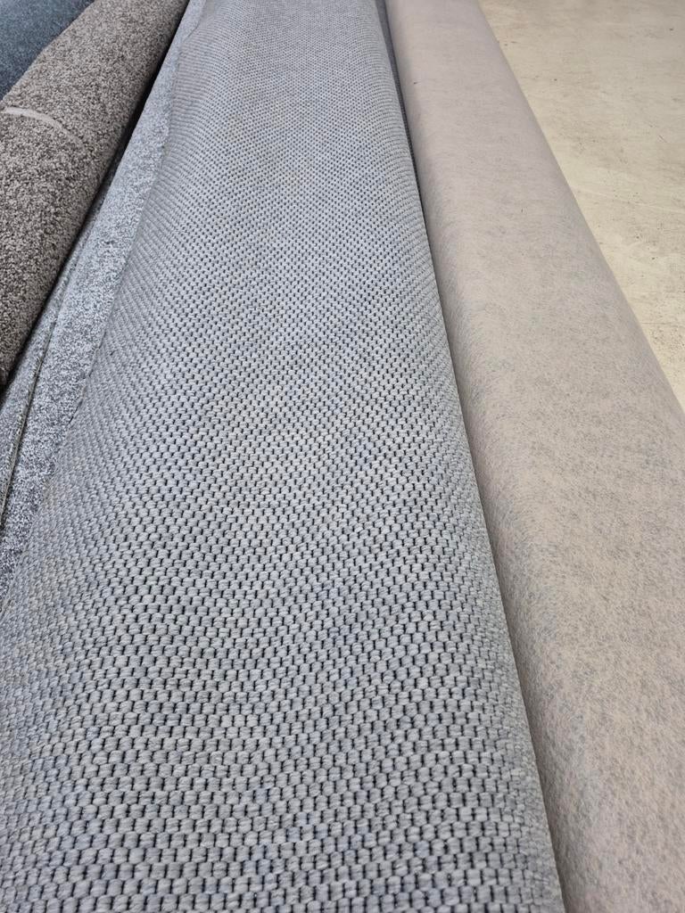 Nieuwe coupon tapijt/vinyl - diverse kleuren & afmetingen, Huis en Inrichting, Stoffering | Vloerbedekking, Ophalen, Crème, Nieuw