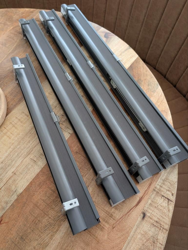 Grijze deels verduisterende plisségordijnen, Ophalen, Gebruikt, 50 tot 100 cm, Grijs