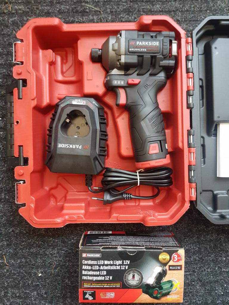 Parkside Performance 12v accu slagschroefmachine en led lamp, Ophalen, Nieuw, Boor- en Schroefmachine