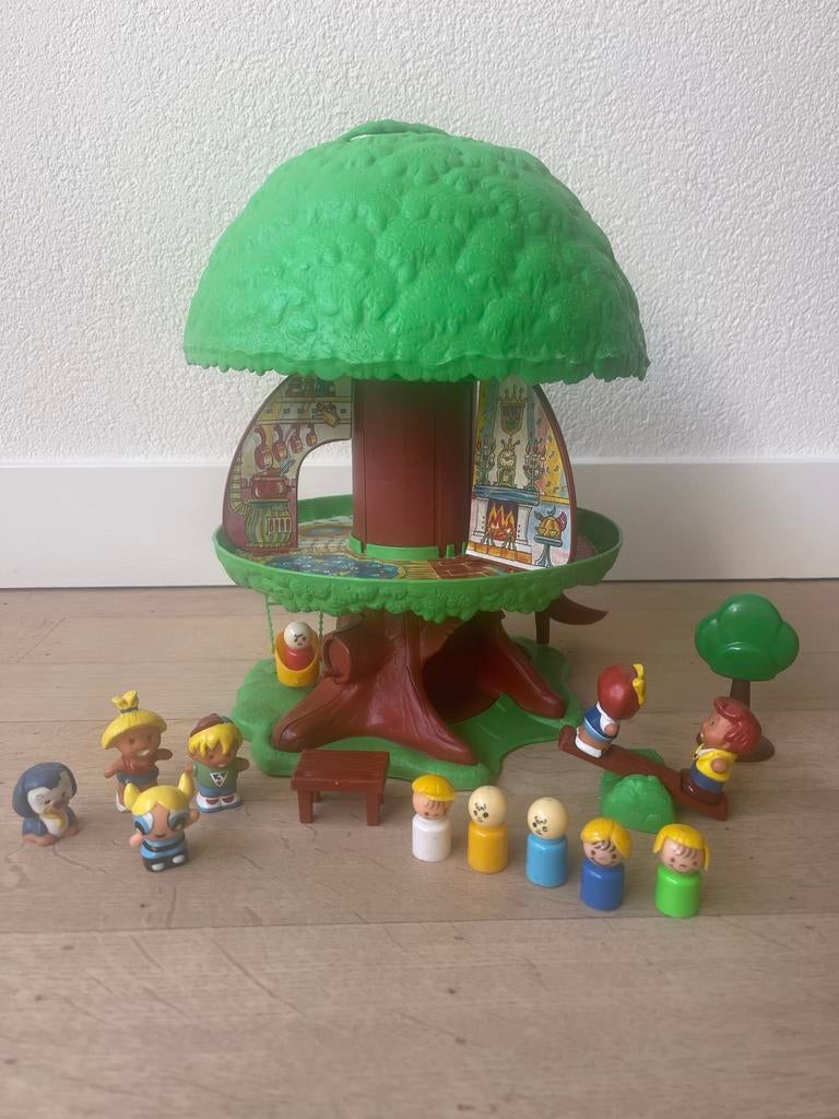 Vulli Speelboom met Glijbaan, Schommel en Poppetjes, Ophalen of Verzenden, Gebruikt, Jongen of Meisje