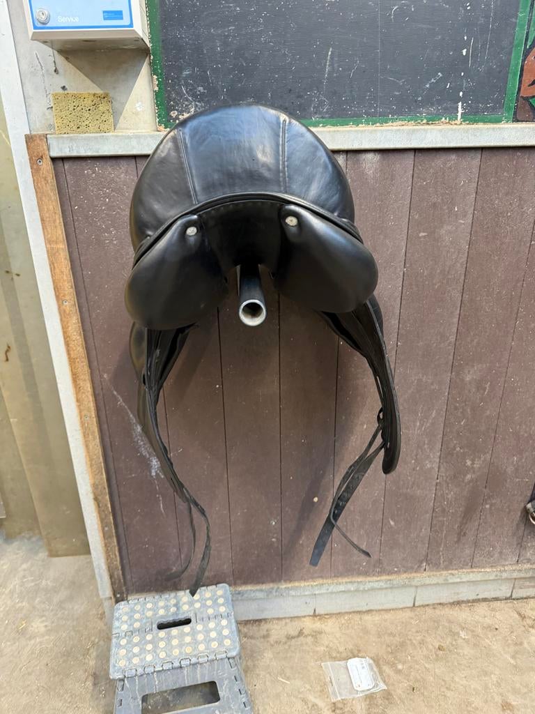 CWD dressuurzadel, Dieren en Toebehoren, Paarden en Pony's | Zadels, Ophalen of Verzenden, Gebruikt, Dressuur