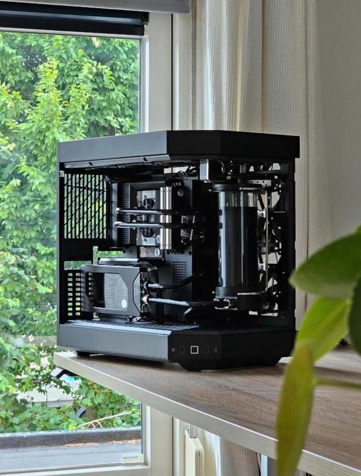 Custom watercooled gaming pc, Computers en Software, Desktop Pc's, Zo goed als nieuw, 4 Ghz of meer, SSD, 32 GB, Met videokaart