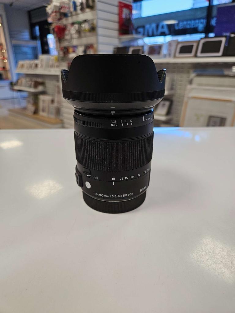 Sigma 18-200 f/3.5-6.3 DC Canon EF (Heerenveen), Niet ingevuld, Niet ingevuld, Ophalen of Verzenden, Zoom