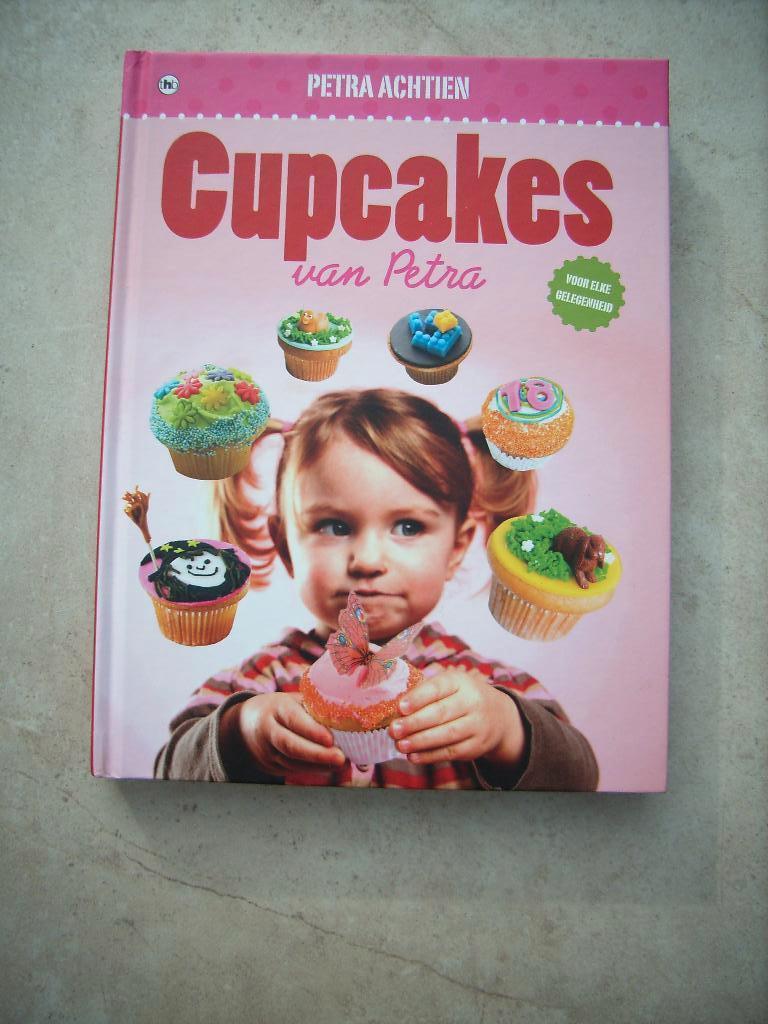 Nieuw: Cupcakes van Petra door Petra Achtien, Ophalen of Verzenden, Nieuw, Petra Achtien, Nederland en België