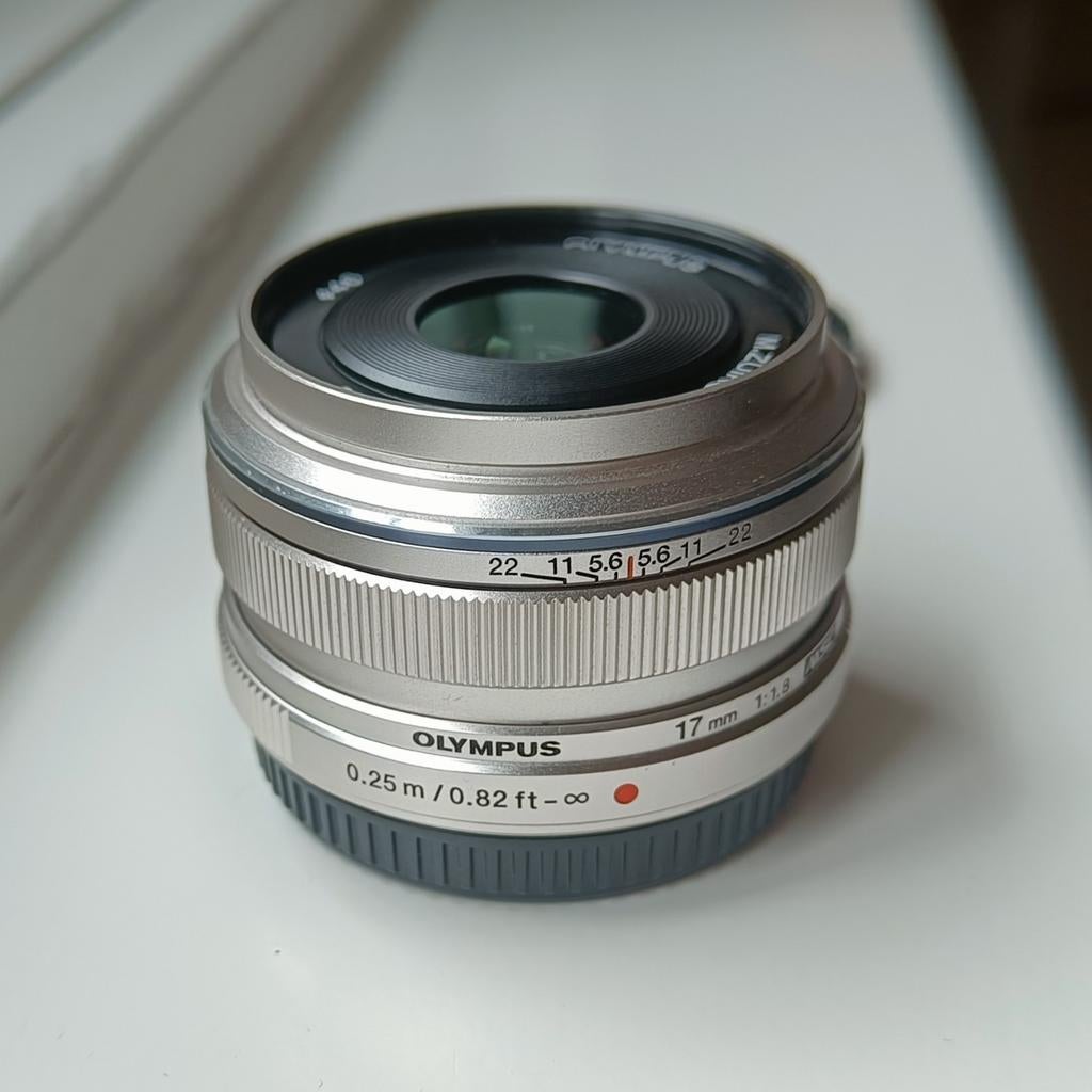 Olympus M.Zuiko Digital 17mm f/1.8, Audio, Tv en Foto, Fotografie | Lenzen en Objectieven, Ophalen of Verzenden, Zo goed als nieuw