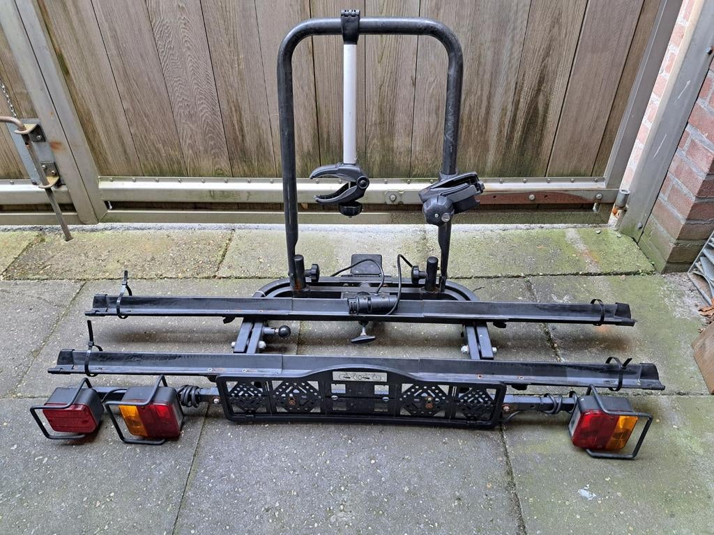 Fietsendrager voor trekhaak, Ophalen