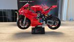 LEGO ducati panigale v4 s 42202, Verzamelen, Speelgoed, Ophalen, Zo goed als nieuw