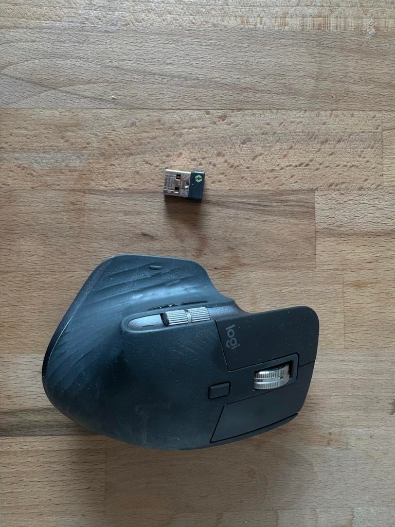Logitech MX Master 3S - Zo goed als nieuw - Ophalen Rijswijk, Computers en Software, Muizen, Ophalen, Rechtshandig, Muis, Gebruikt