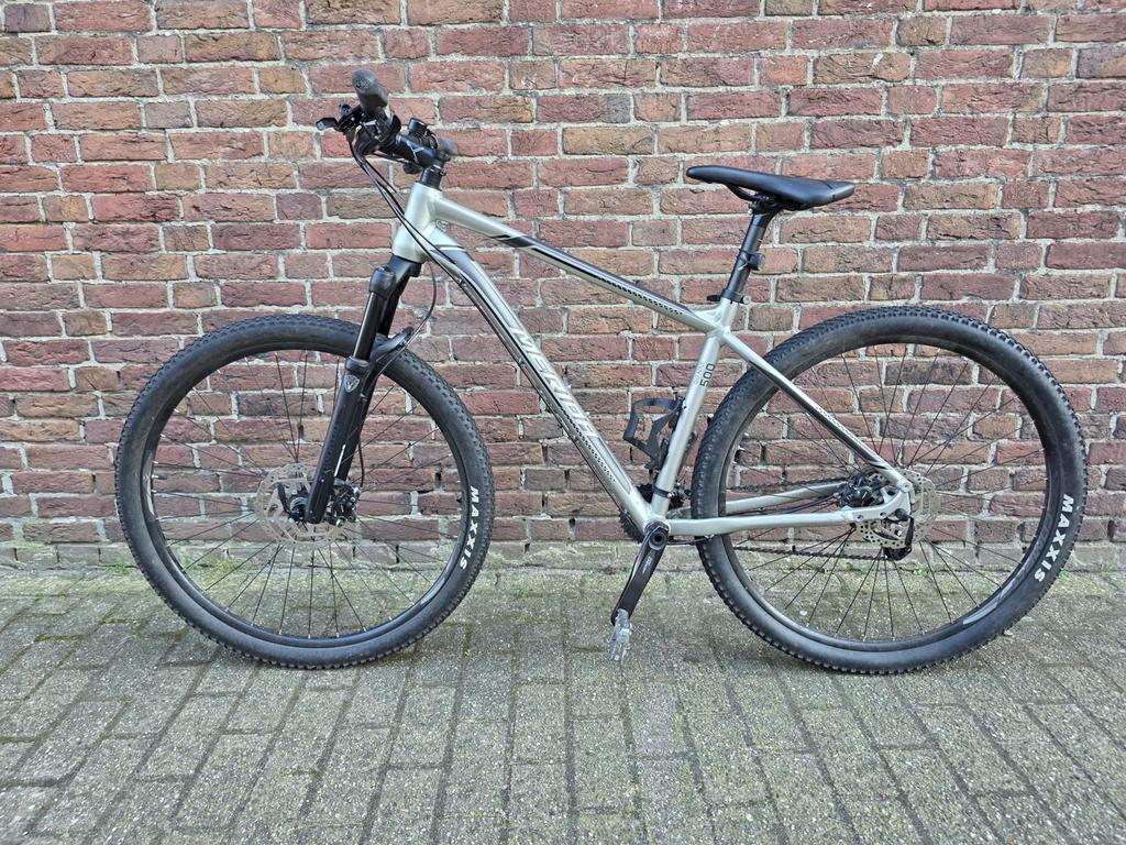 Mountainbike Merida bignine 500, Ophalen of Verzenden, Zo goed als nieuw, Merida
