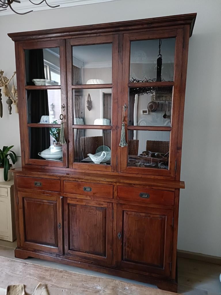 Grote rustieke, koloniale buffetkast/ Vitrinekast met glas, Ophalen, Glas, Gebruikt, Met deur(en)