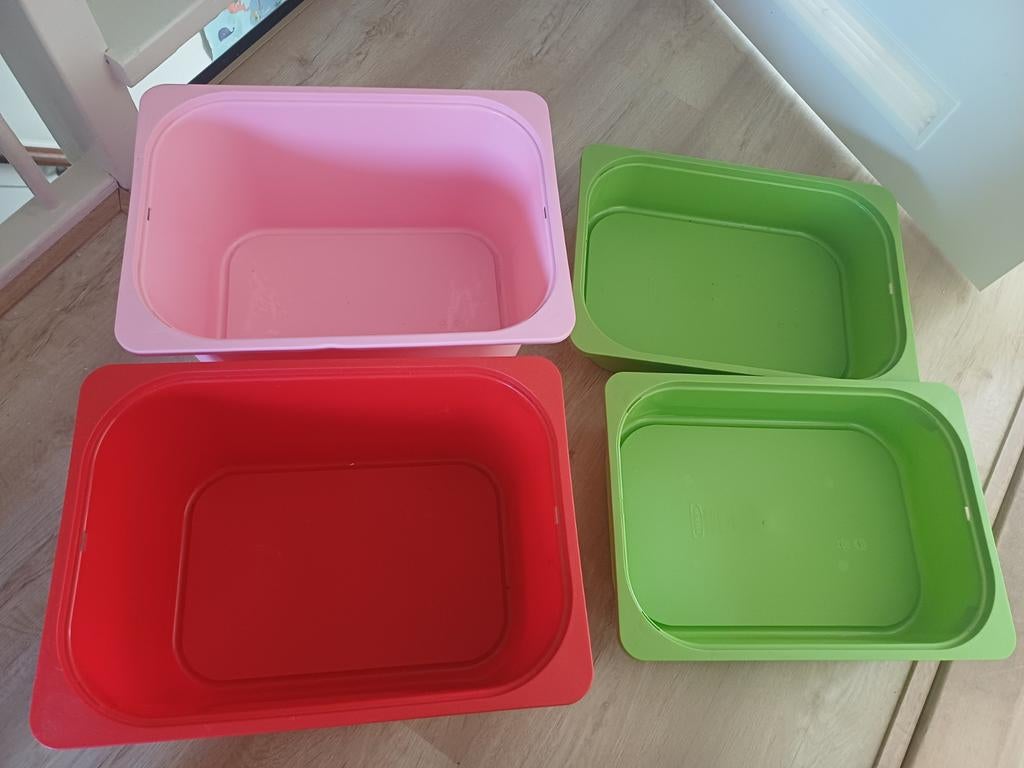 IKEA Trofast bakken - 2 grote, 2 kleinere, Ophalen, Kunststof, Gebruikt, Mand