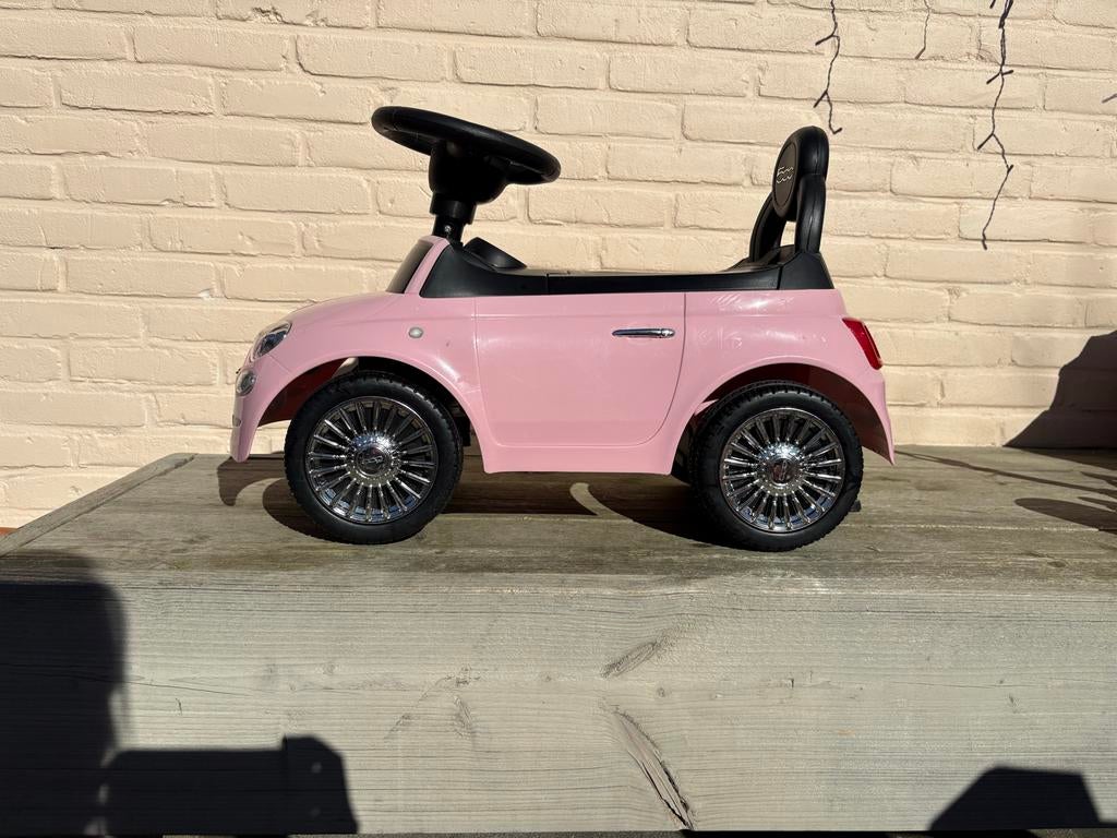 Roze Fiat 500 Speelauto - Zo goed als nieuw, Ophalen, Zo goed als nieuw, Loopvoertuig