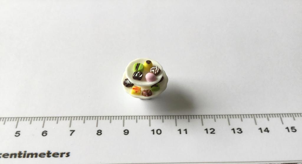 Poppenhuis miniaturen bonbon etagère 55, Ophalen of Verzenden, Nieuw