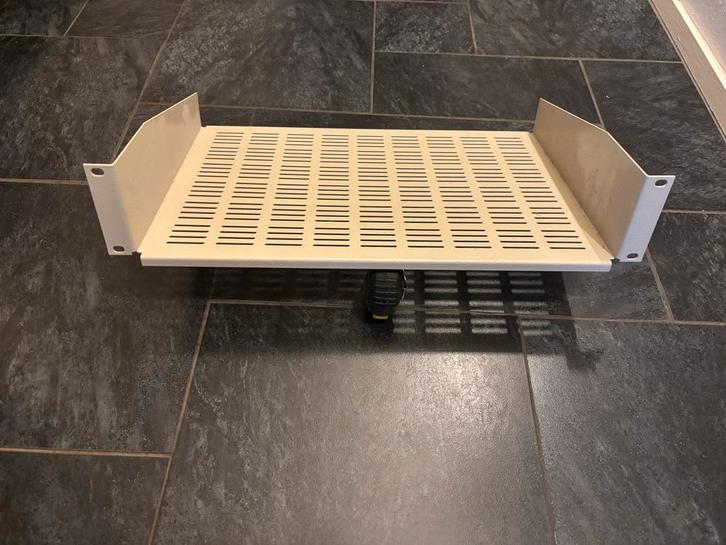 Legbord voor 19" patchkast - 44cm breed, 30cm diep, Computers en Software, Serverkasten, Gebruikt, Ophalen of Verzenden