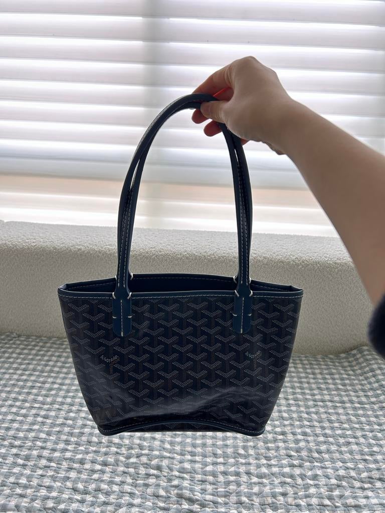 Mini Tote Bag Blauw, Sieraden, Tassen en Uiterlijk, Tassen | Damestassen, Zo goed als nieuw, Handtas, Blauw, Ophalen of Verzenden