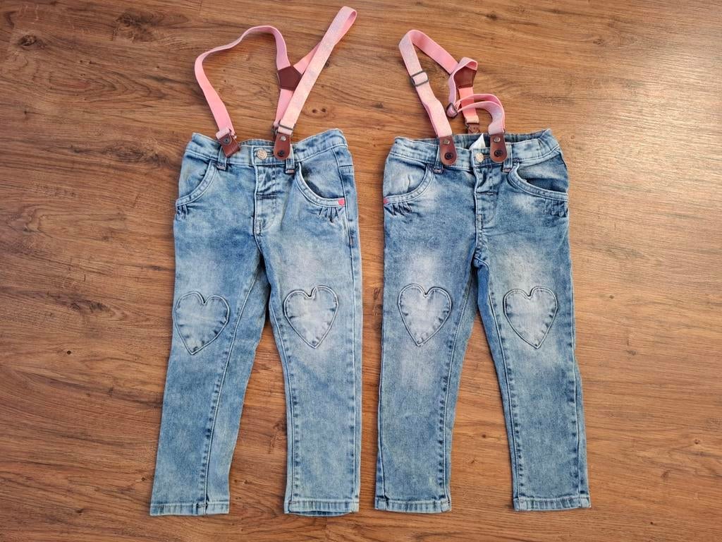 Tweeling meisjes stoere jeans met bretels maat 98., Kinderen en Baby's, Ophalen of Verzenden, Zo goed als nieuw, Kleding