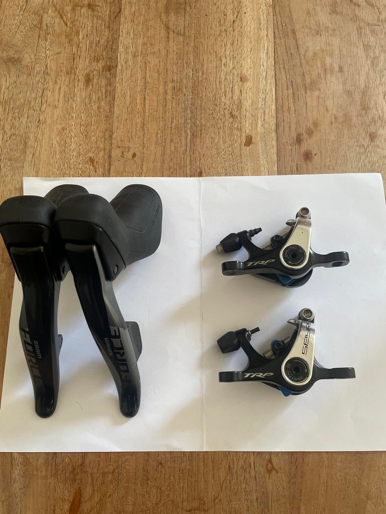 Sram Force eTap AXS Shifters & TRP Spyre Remklauwen, Ophalen of Verzenden, Zo goed als nieuw, Racefiets, Remmen