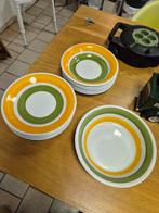 Set van 13 Delig vintage borden met groen/geel patroon, Ophalen of Verzenden, Keramiek, Overige stijlen, Bord(en)